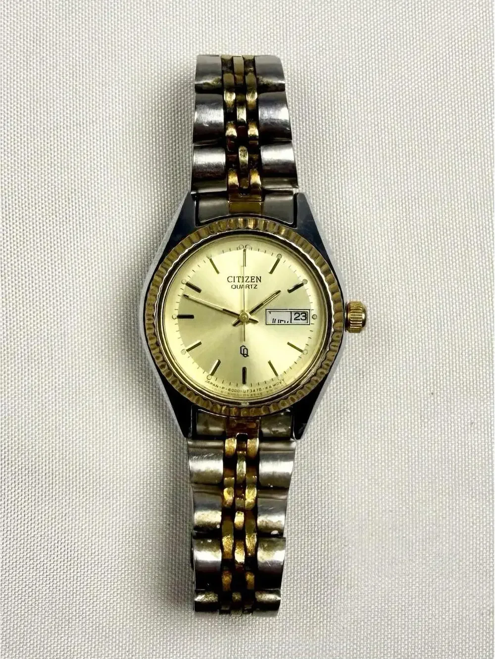 Citizen Quartz Two-Tone Analog Bracelet Wristwatch Women’s Day/Date Dress